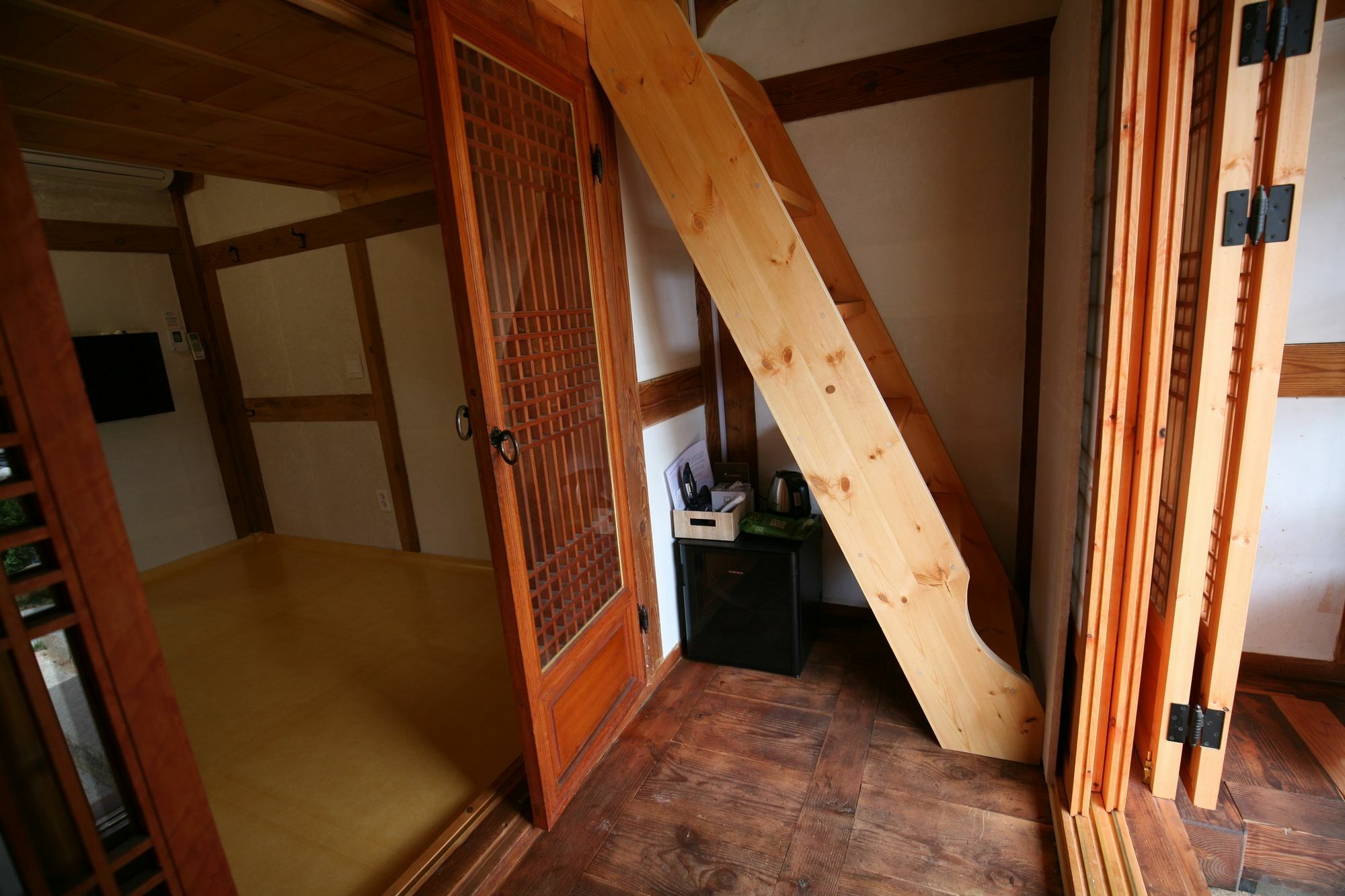 Gaeunchae 2 Hotel Jeonju Exterior photo