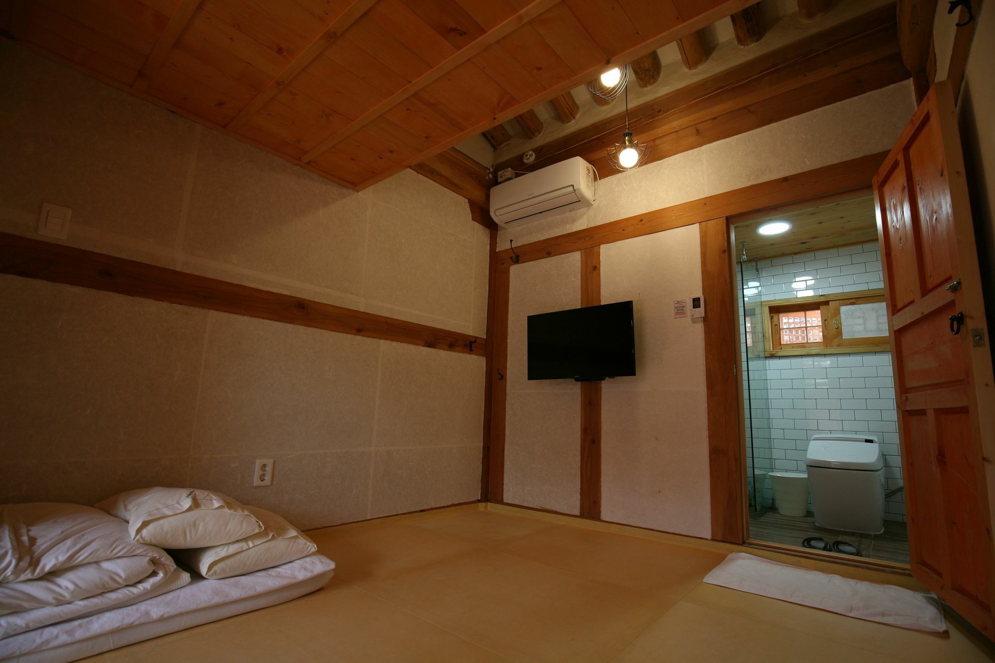 Gaeunchae 2 Hotel Jeonju Exterior photo