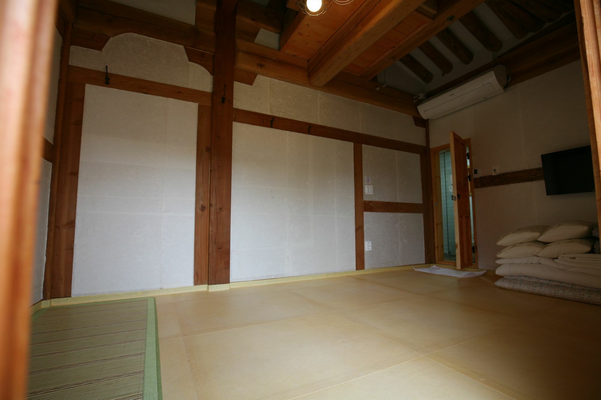 Gaeunchae 2 Hotel Jeonju Exterior photo