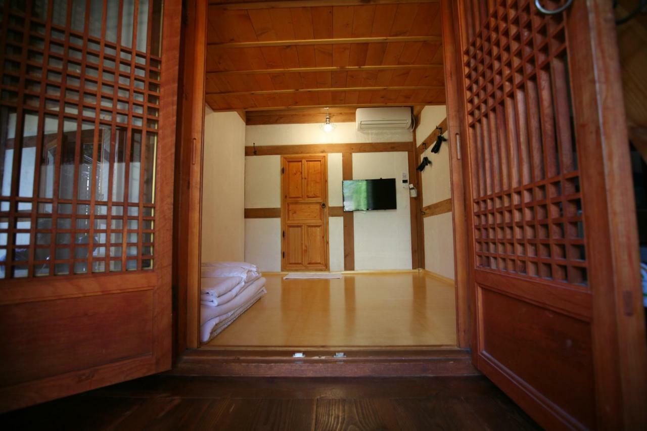 Gaeunchae 2 Hotel Jeonju Exterior photo
