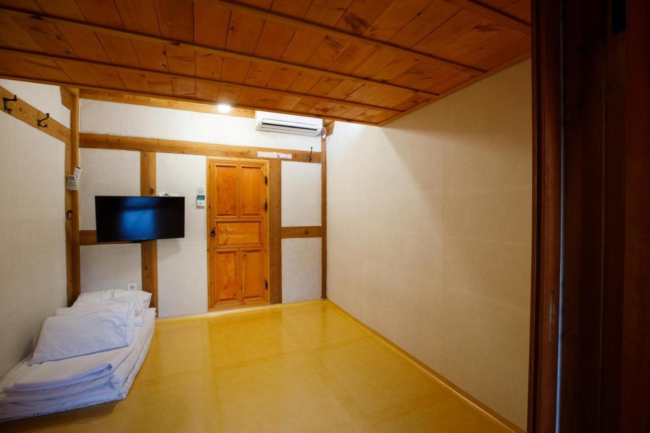 Gaeunchae 2 Hotel Jeonju Exterior photo
